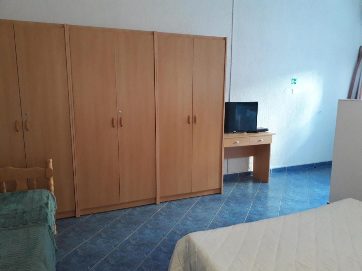 Delfin Apartments Sveti Juraj Exteriér fotografie