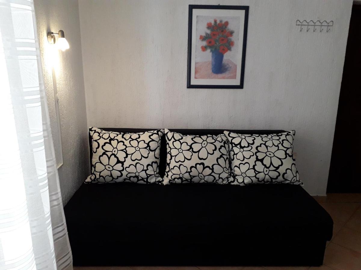 Delfin Apartments Sveti Juraj Exteriér fotografie