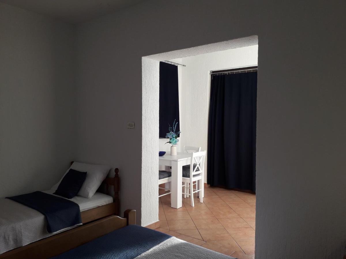 Delfin Apartments Sveti Juraj Exteriér fotografie